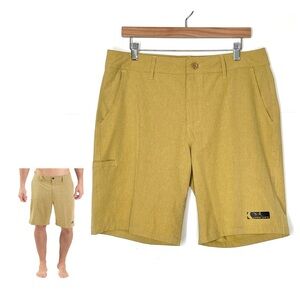 Wave Life Tuna H2O Active Hybrid Shorts Size 34 Flat Front Board Shorts